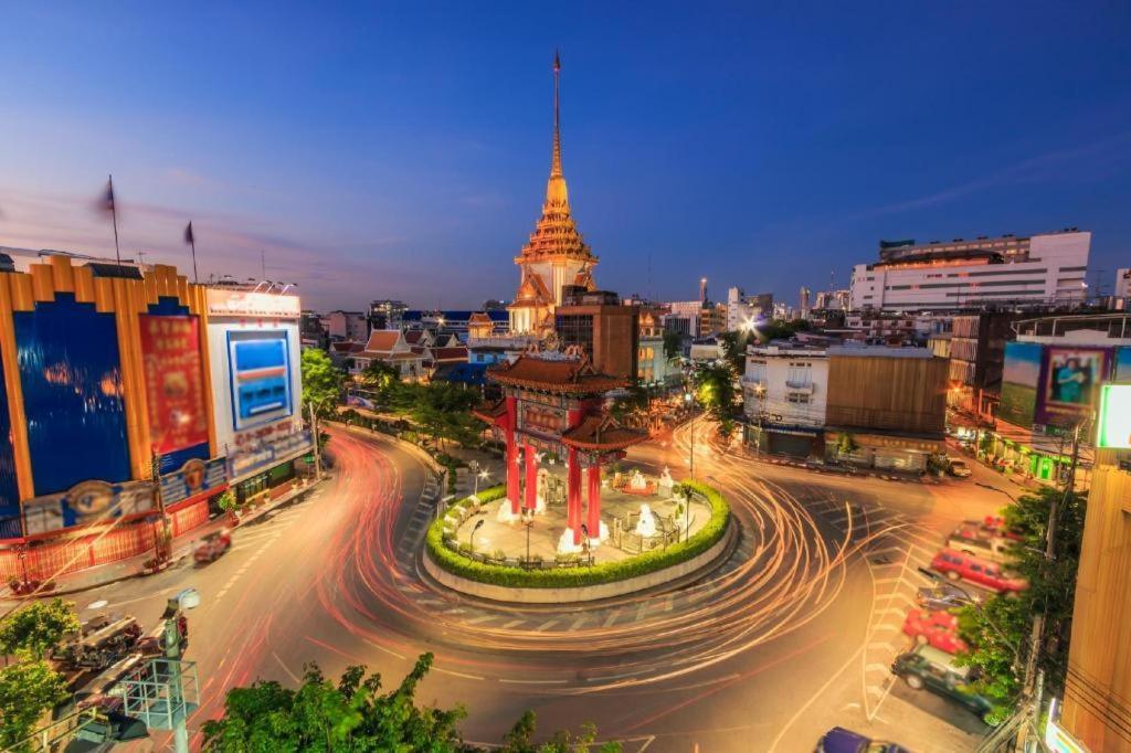 2499 Heritage Chinatown Bangkok Hotel By Roomquest Exterior foto