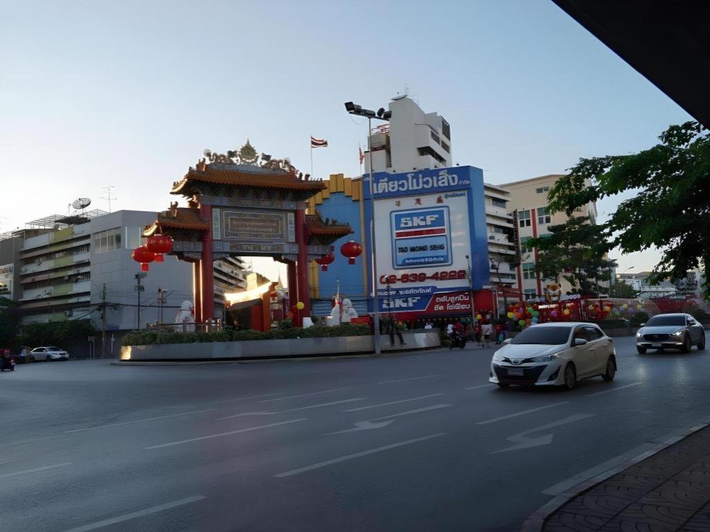 2499 Heritage Chinatown Bangkok Hotel By Roomquest Exterior foto