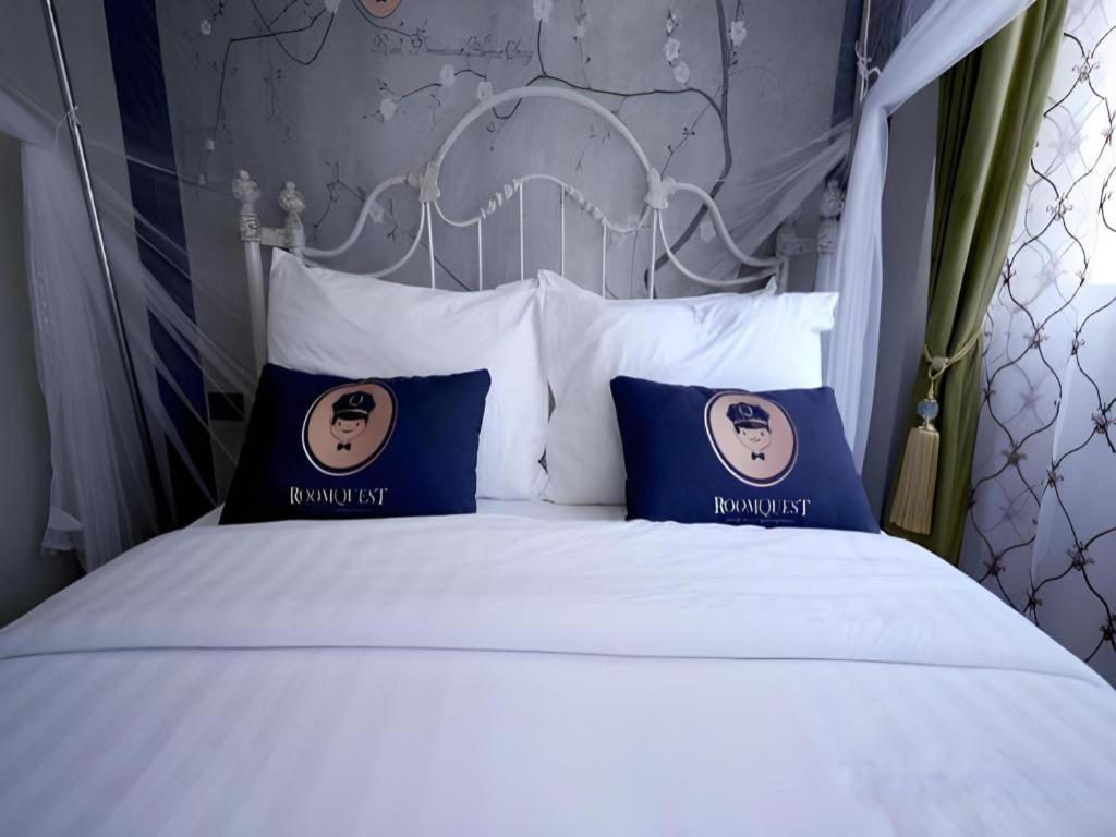 2499 Heritage Chinatown Bangkok Hotel By Roomquest Exterior foto